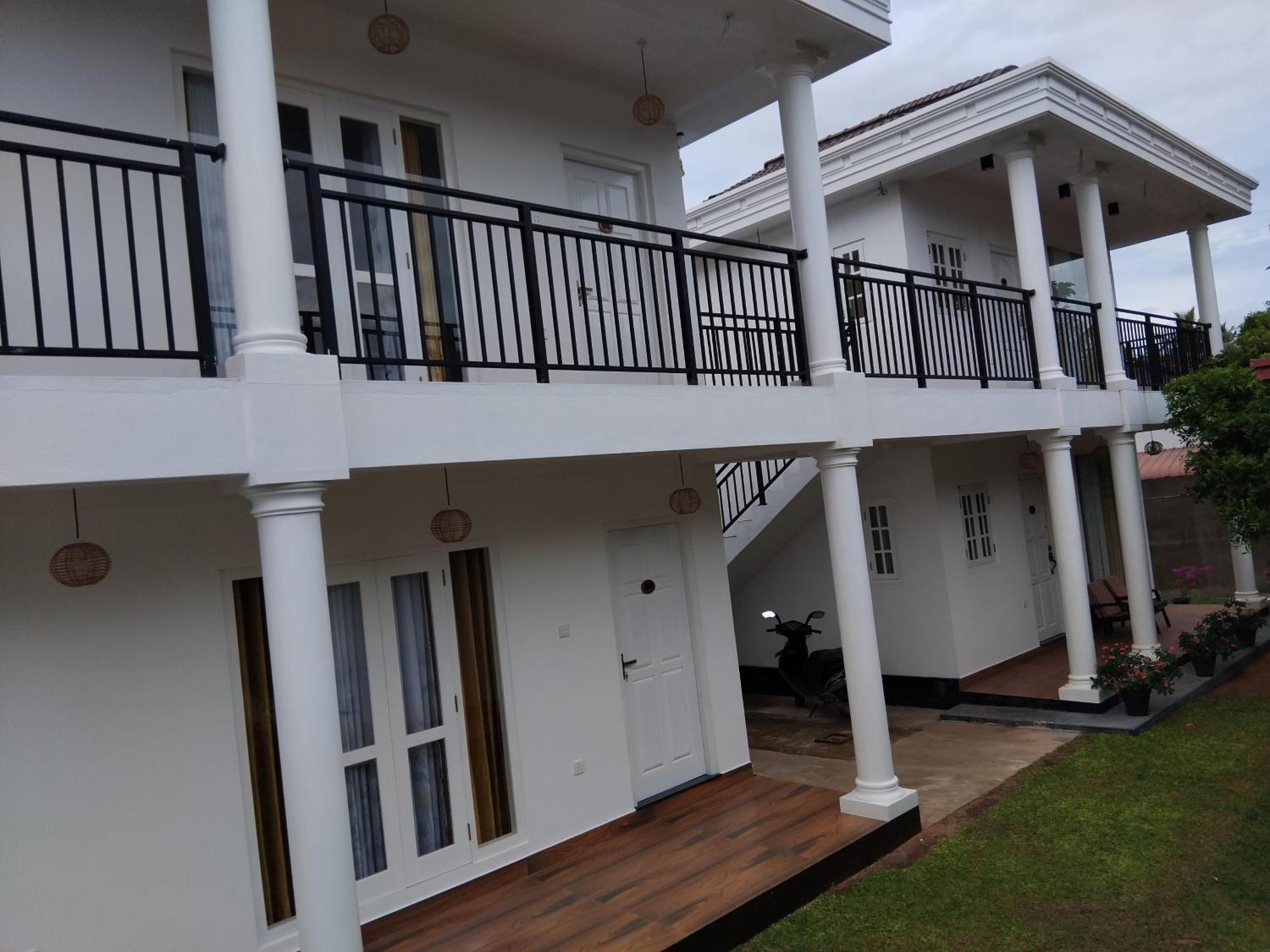 Illumination Stay Негомбо Екстер'єр фото