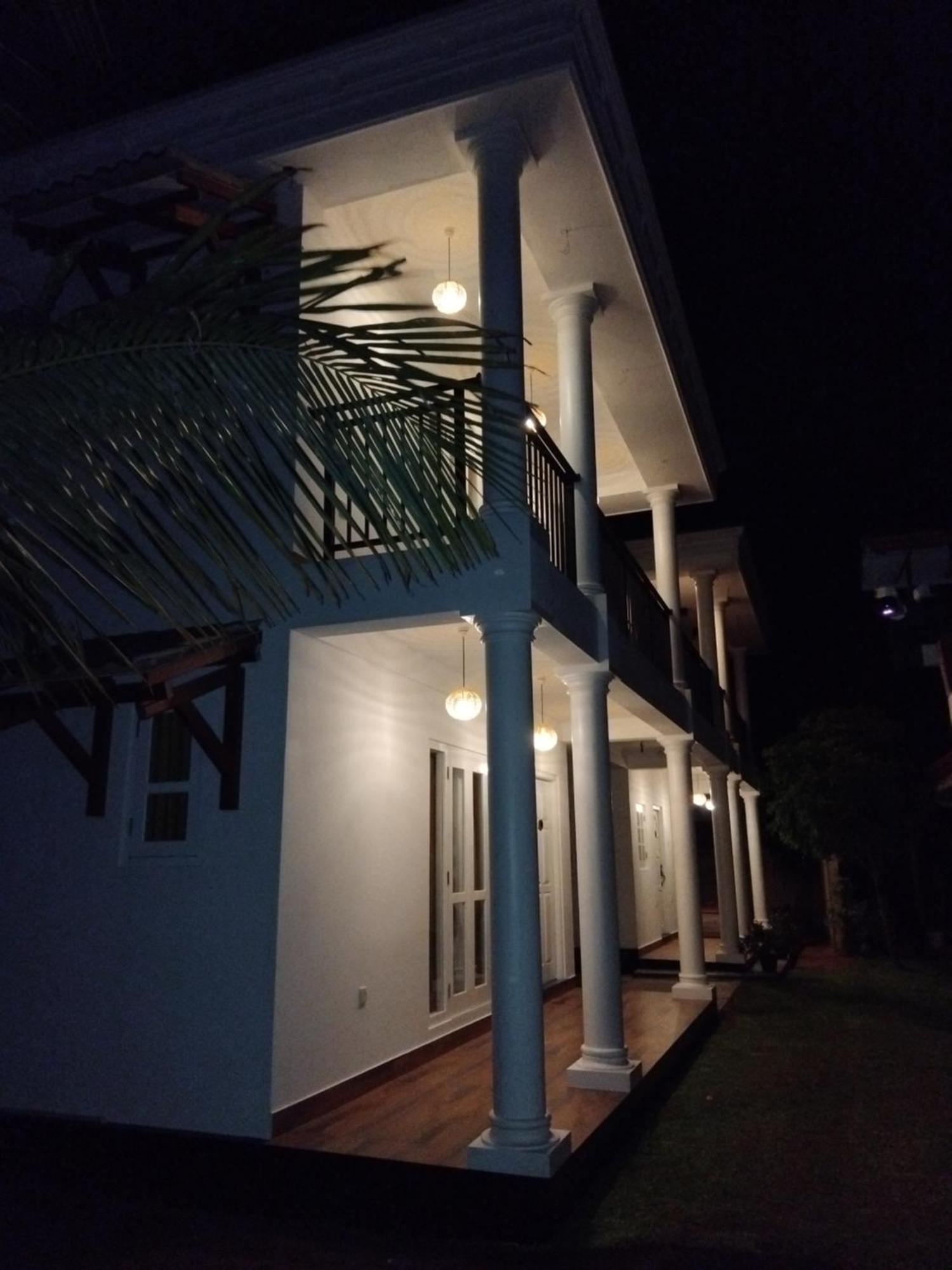 Illumination Stay Негомбо Екстер'єр фото